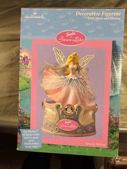 Hallmark Barbie of Swan Lake — Special Edition Figurine