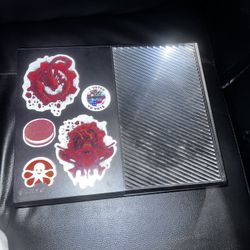 Xbox One With Controller 