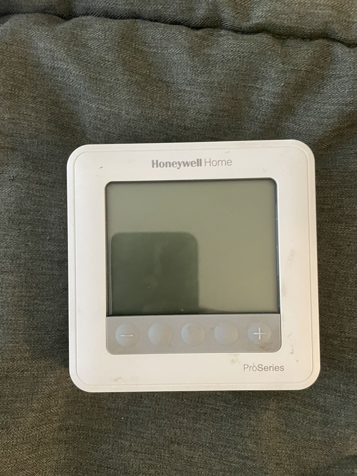 Honeywell T6 2H/1C TH6210U2001 Thermostat