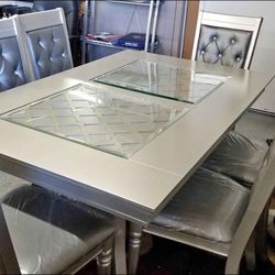 Glam Dining Table Black Friday Sale !