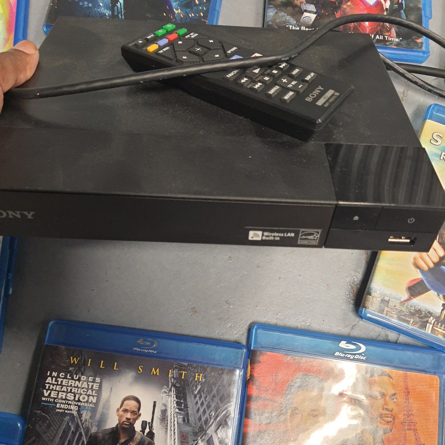 Blu ray dvd player and movies