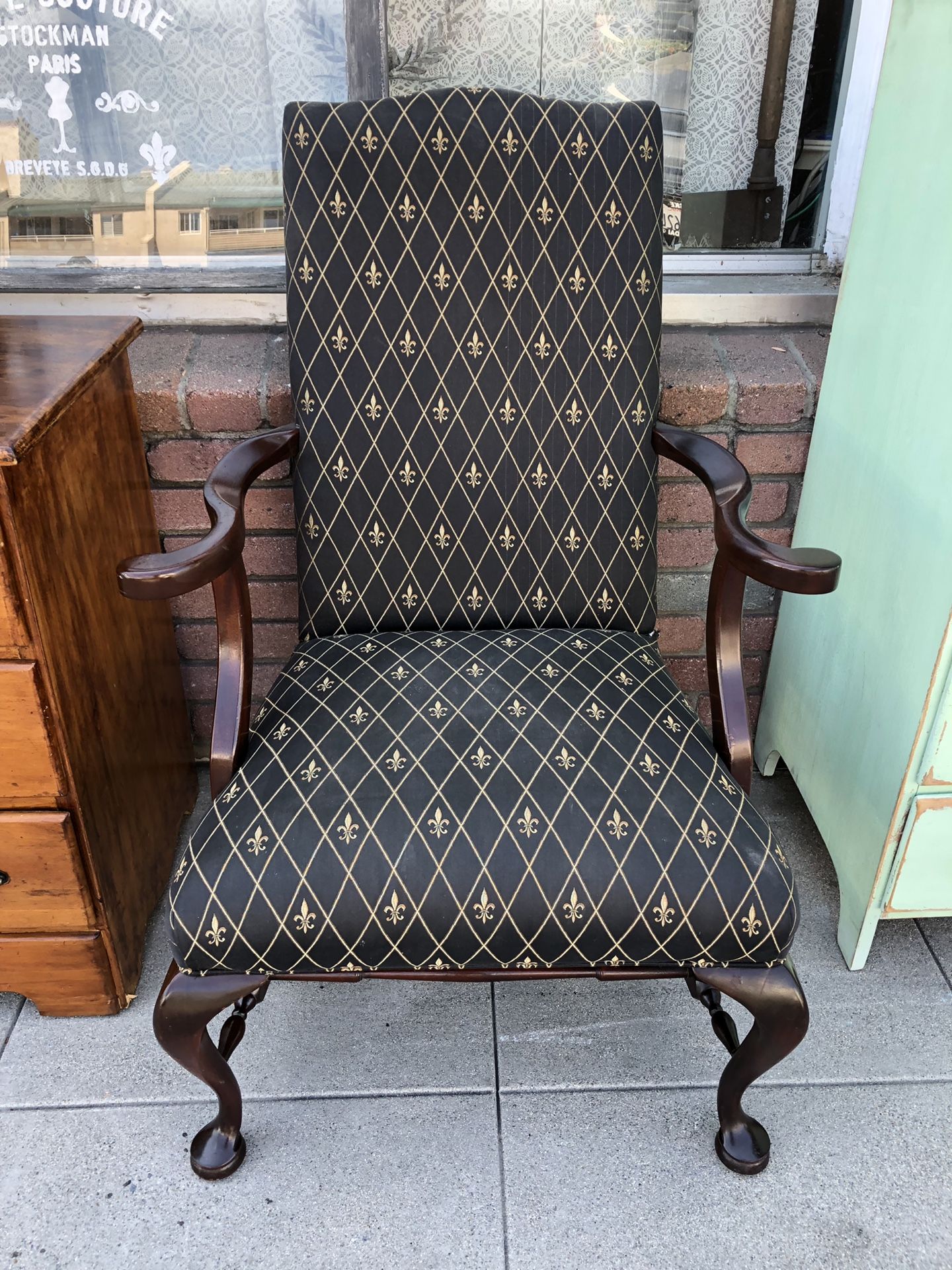 Vintage Queen Anne Chair