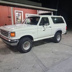 87 Ford Bronco 