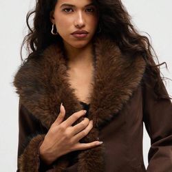 New Elegant Jacket Size Small 