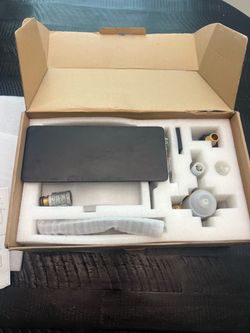 Black Bathroom Faucet with Hardware Kit