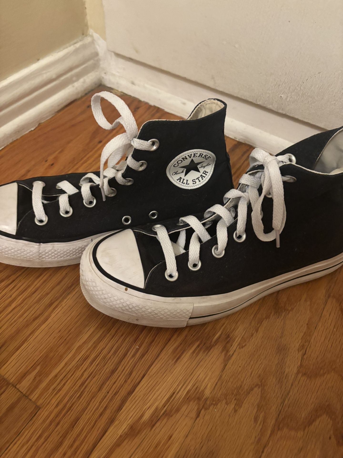 Chuck Taylor High Tops,-