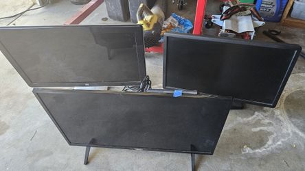Computer Screens $25 Each  Dell hP LG