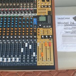 Multi Track Mixer.