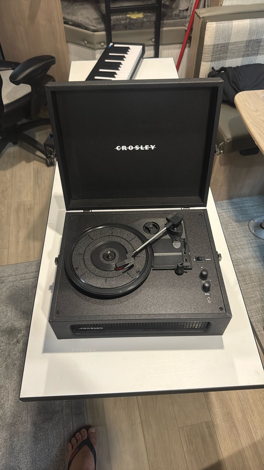 vinyl record player Crosley