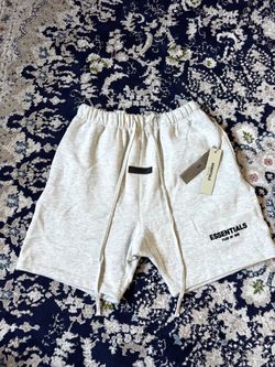 Essentials Fear of God White Shorts – Men’s Size M – Brand New
