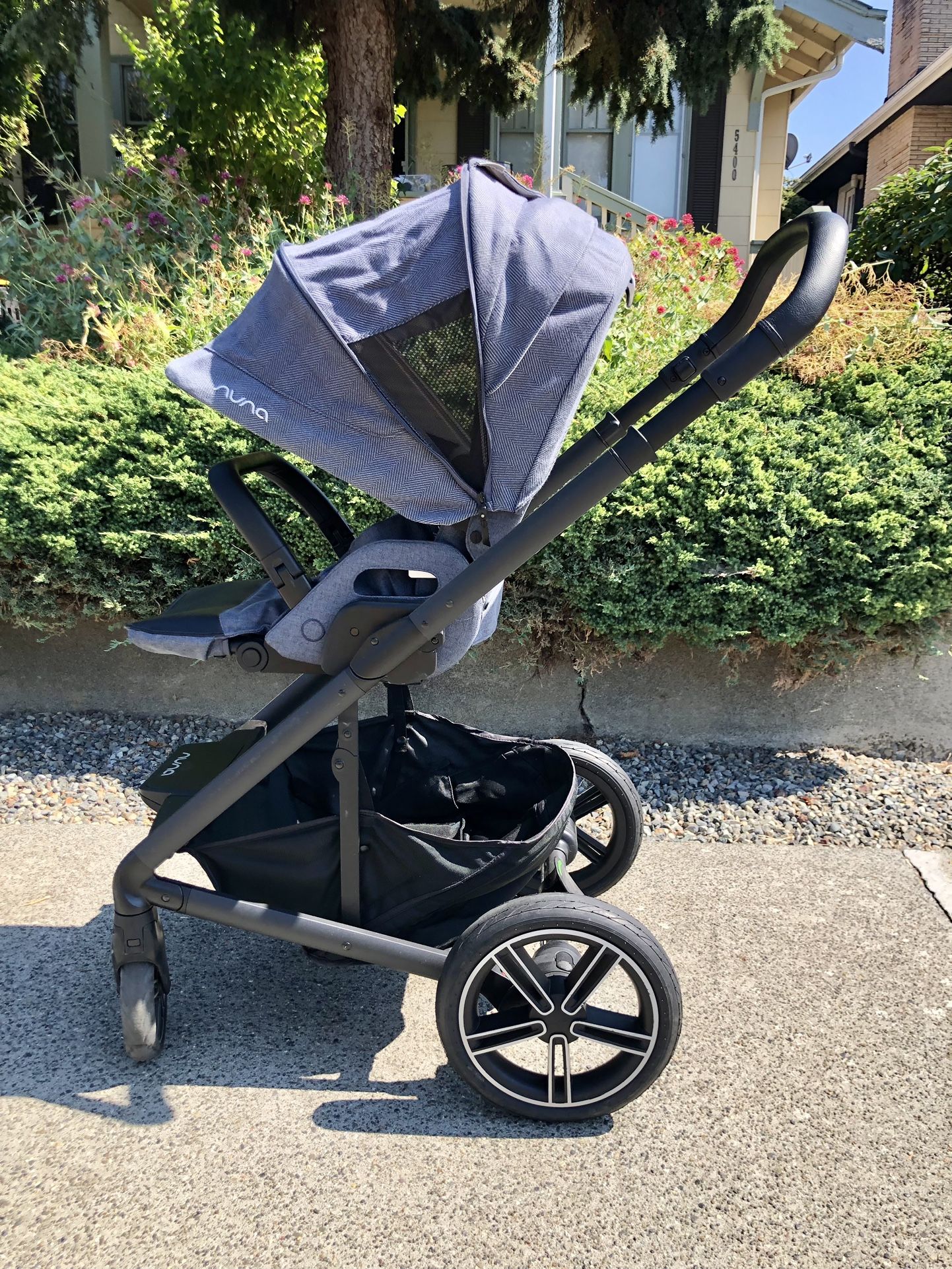 Nuna Mixx Next Stroller 