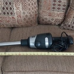 18"  WARING COMMERCIAL EMERSION BLENDER ONLY USED 3 TIMES