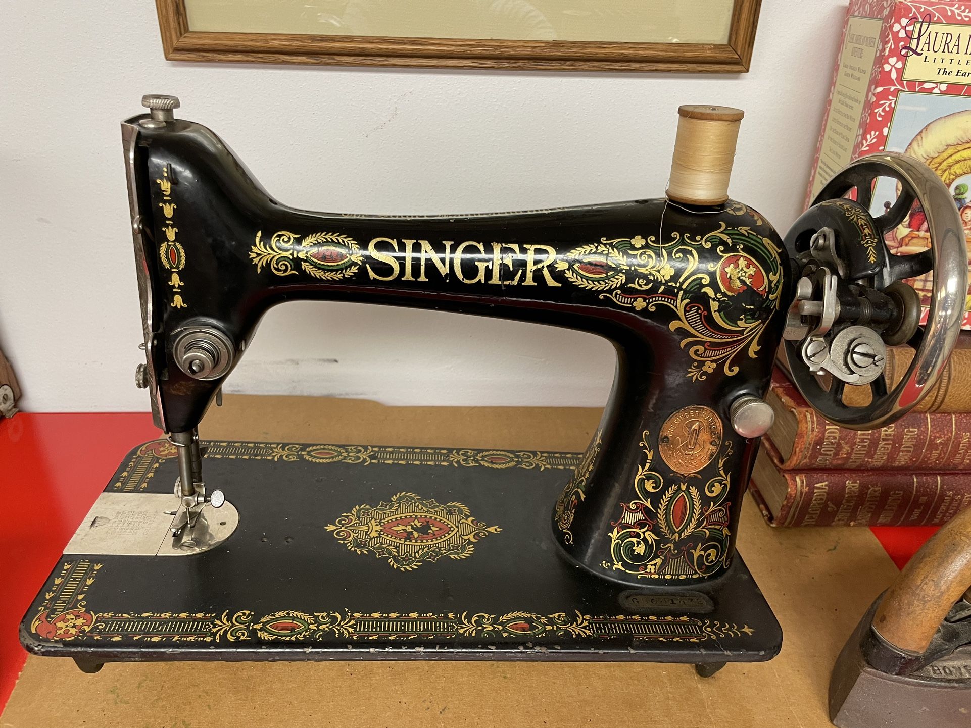 Singer Sewing Machine 