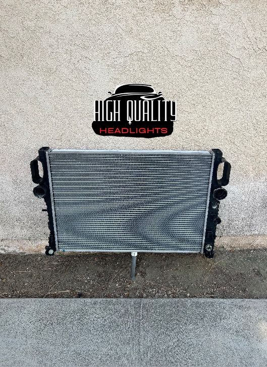 Mercedes-Benz 2003. 2009 radiator.