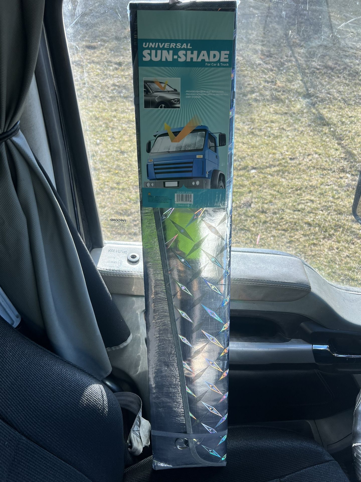 Universal Sunshade For Trucks And Cars
