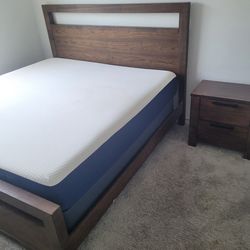 Modern Wood Bed Frame + 2 Nightstands + Dresser – Must Go by Friday $350 Total