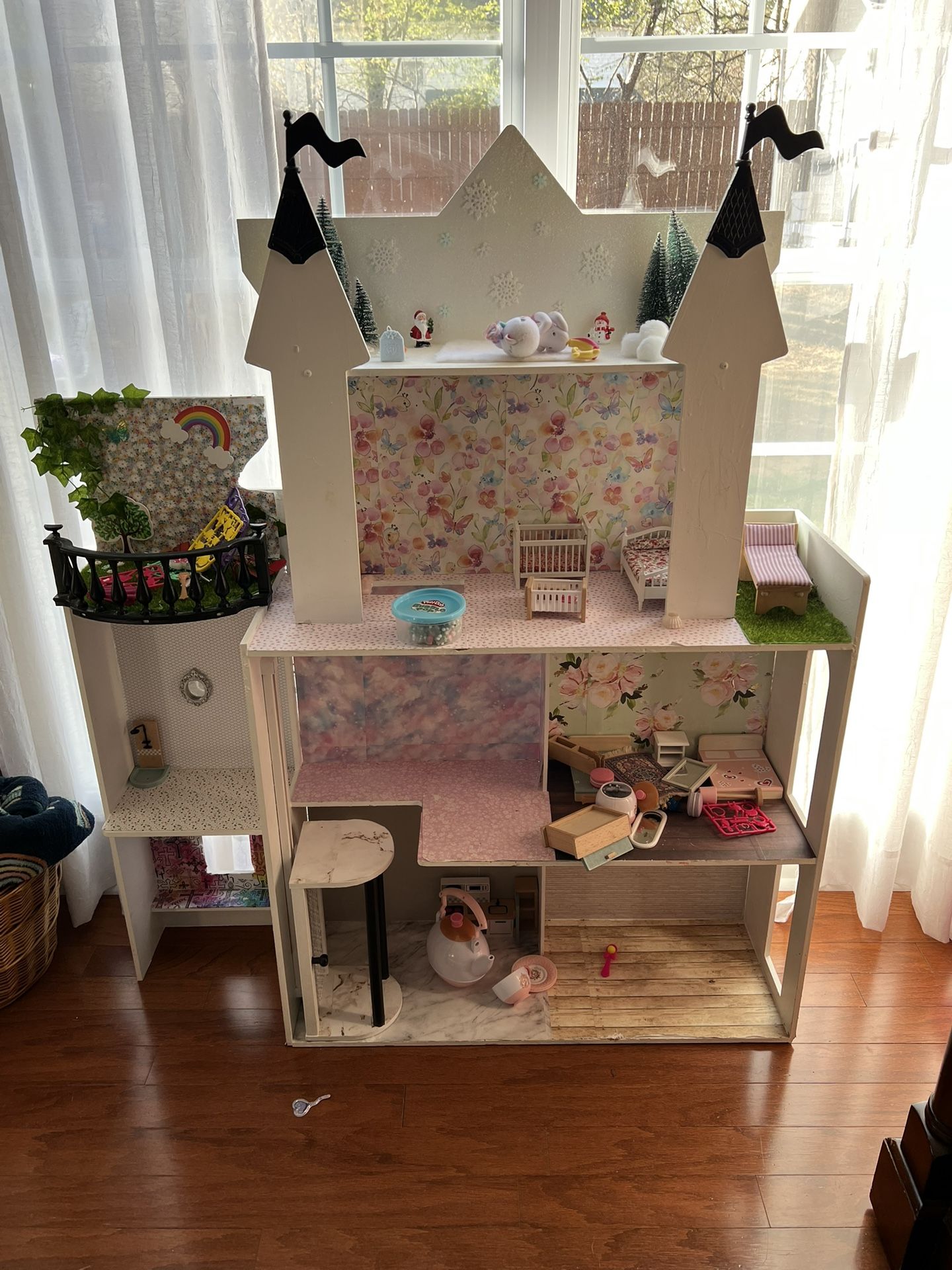Dollhouse
