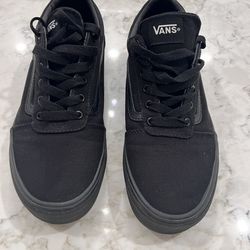 Black Vans Youth size 5