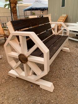 Wagon Wheel Outdoor Wood Bench