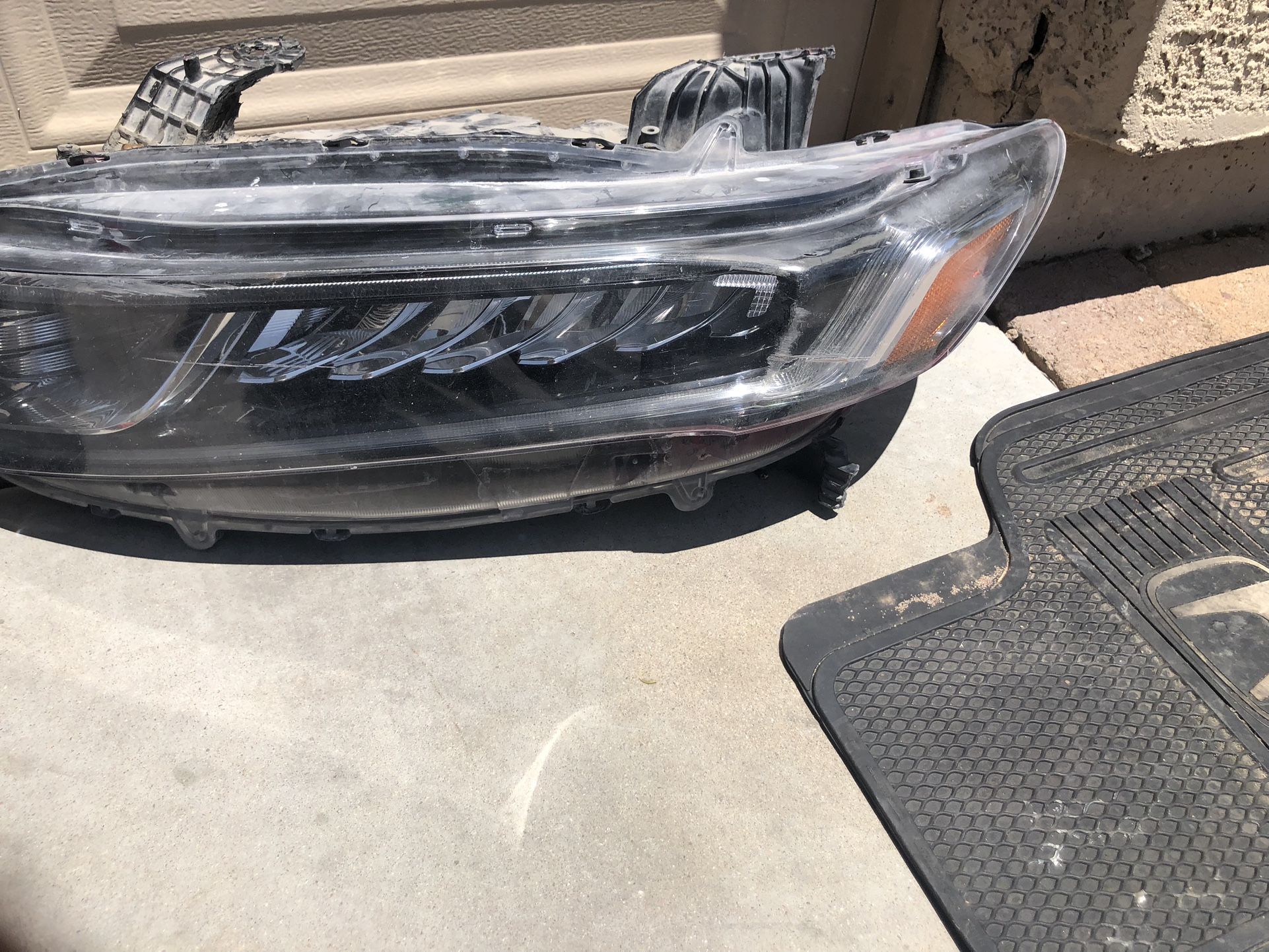 2019 Honda Accord Headlights