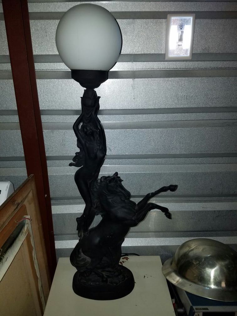 ART DECO GLOBE LAMP NUDE WOMEN ON HORSE
