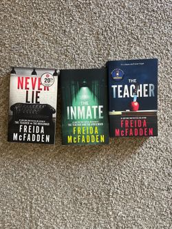 Books - Freida McFadden