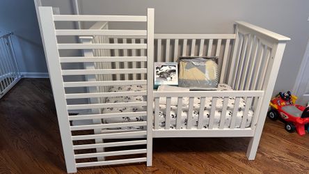 Pottery Barn Kids Kendall Crib and  Conversion Kit