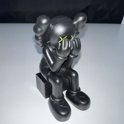 KAWS Inspired Sculpture Bear Figure Collectibles Building Blocks Sitting HAND in Face Decoration, Model Toy Unique Gift Hypebeast - Black