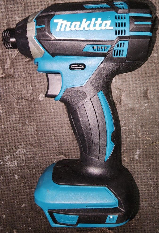 MAKITA 1/4 IN. CORDLESS IMPACT DRIVER