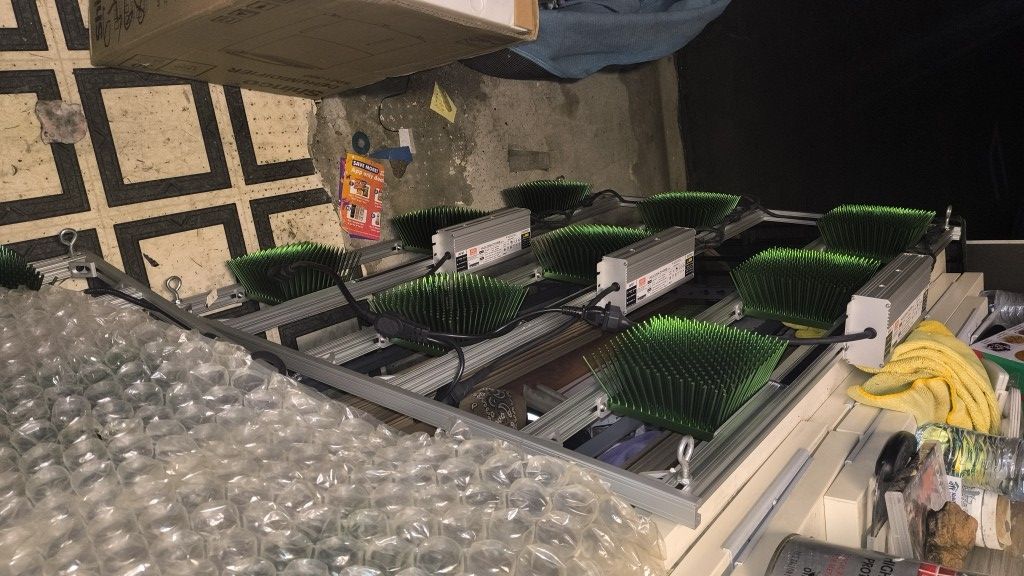 Professional Grow Lights 24hr Day LED System