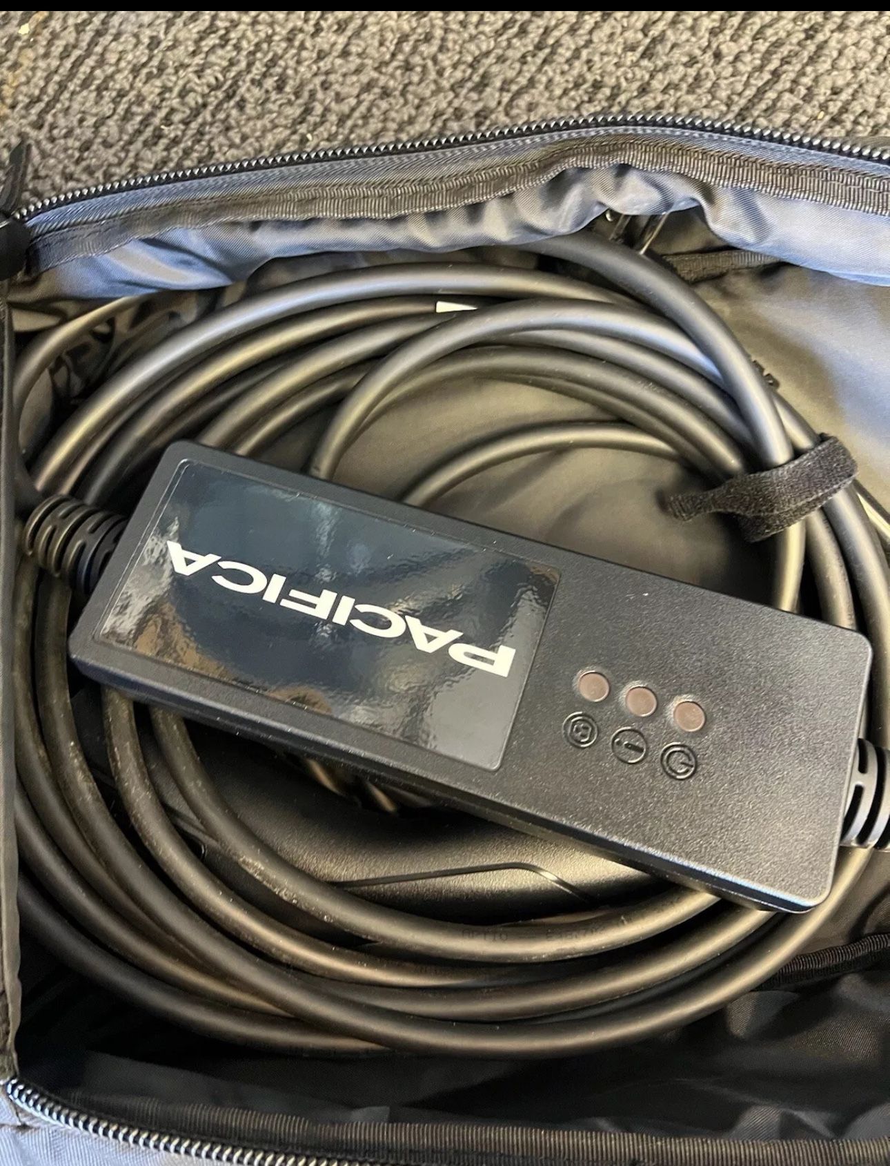 New Chrysler Pacifica Voyager Hybrid Electric Car Battery EV Charger 0(contact info removed)AB