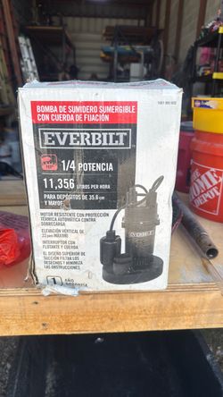 Submersible sump pump