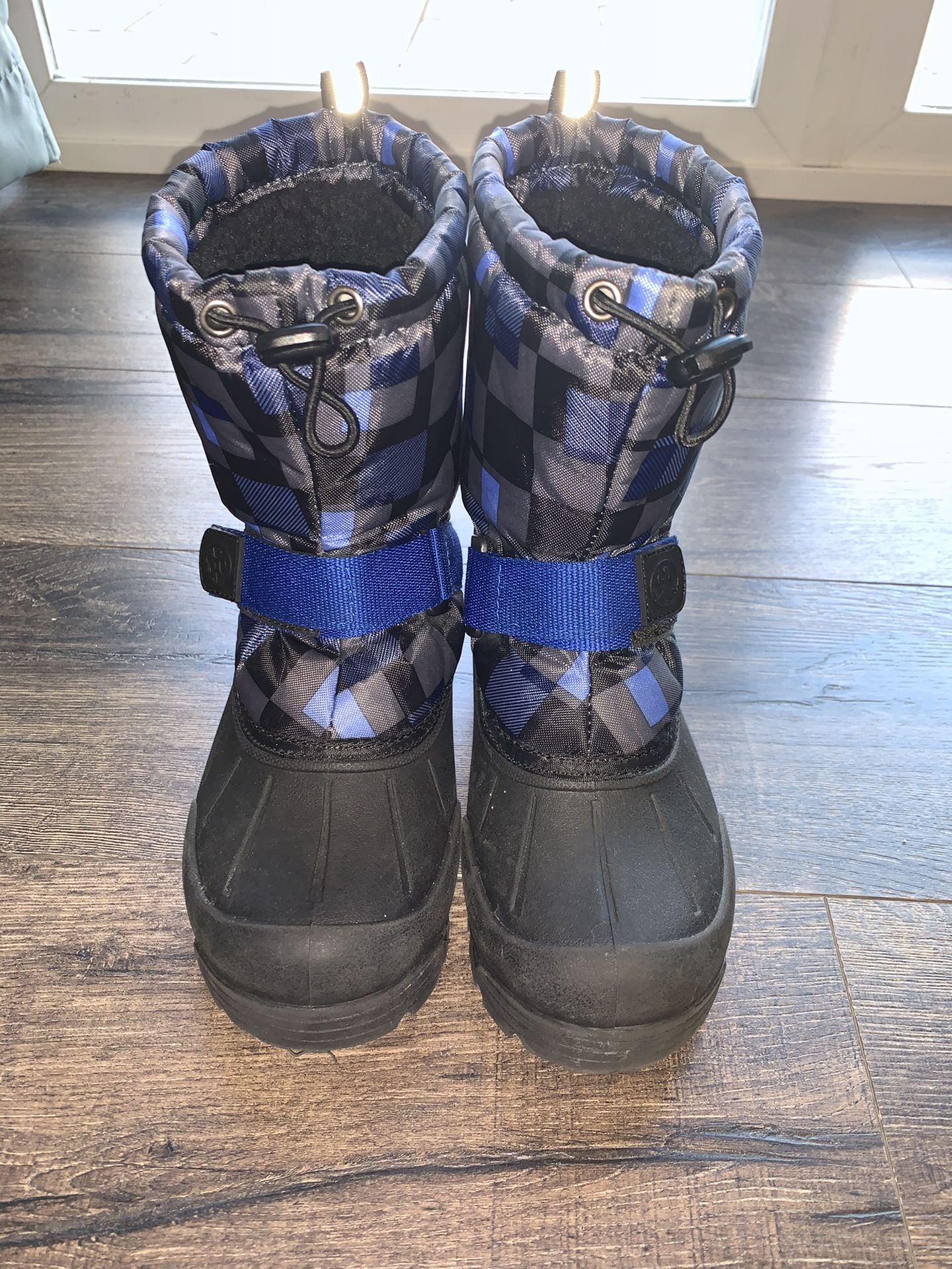 Snow Boots for kids Size 2 “Like New “