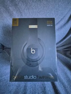 Beats 3 skyline collection