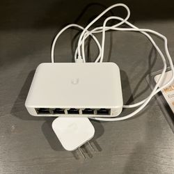 Ubiquity 5 Port Mini Switch 1G