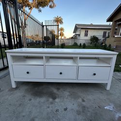 White Ikea Tv Stand 