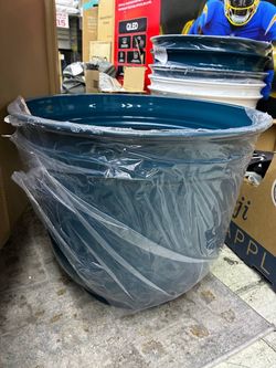 Large Plastic Planter Tubs