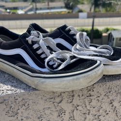 Black Vans