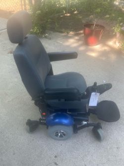 Electric wheelchair Dolton r merits