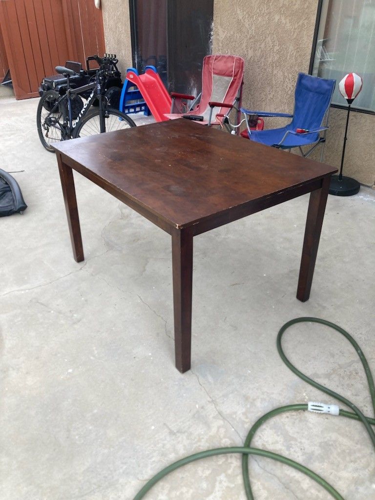 Free Table