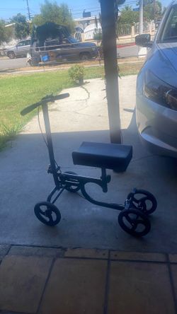 Knee scooter