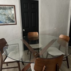 Article Dining Table 