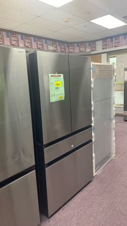 Samsung Bespoke Standard -Depth Beverage Center 29.-cu ft 4-Door 36-in Wide  with Dual Ice Maker and Door within Door (Fingerprint Resistant Stainless