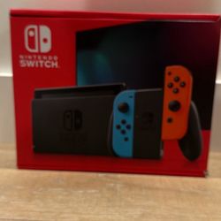 Nintendo Switch *NEW IN BOX*
