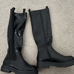 Black knee high boots 