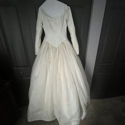 Authentic Vintage AMSALE Wedding Gown (Size 6)