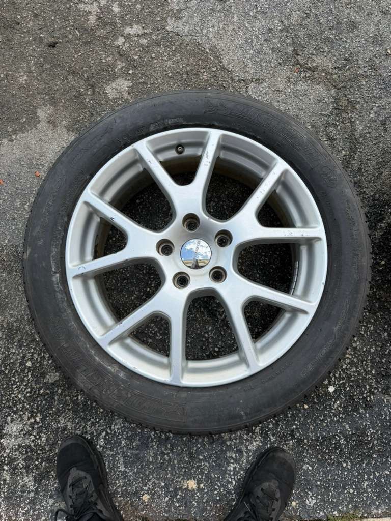 1 spare rim 19 dodge 5 lugs 127 mm