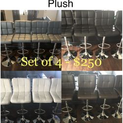 New In 📦 / Set Of 4 Bar Stools / Pub Stools (plush) / Adjustable Height And Swivel / Price Is Firm 