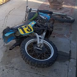 Yamaha Dirt Bike I Don't Know Anything About It Come And Get It It's Free