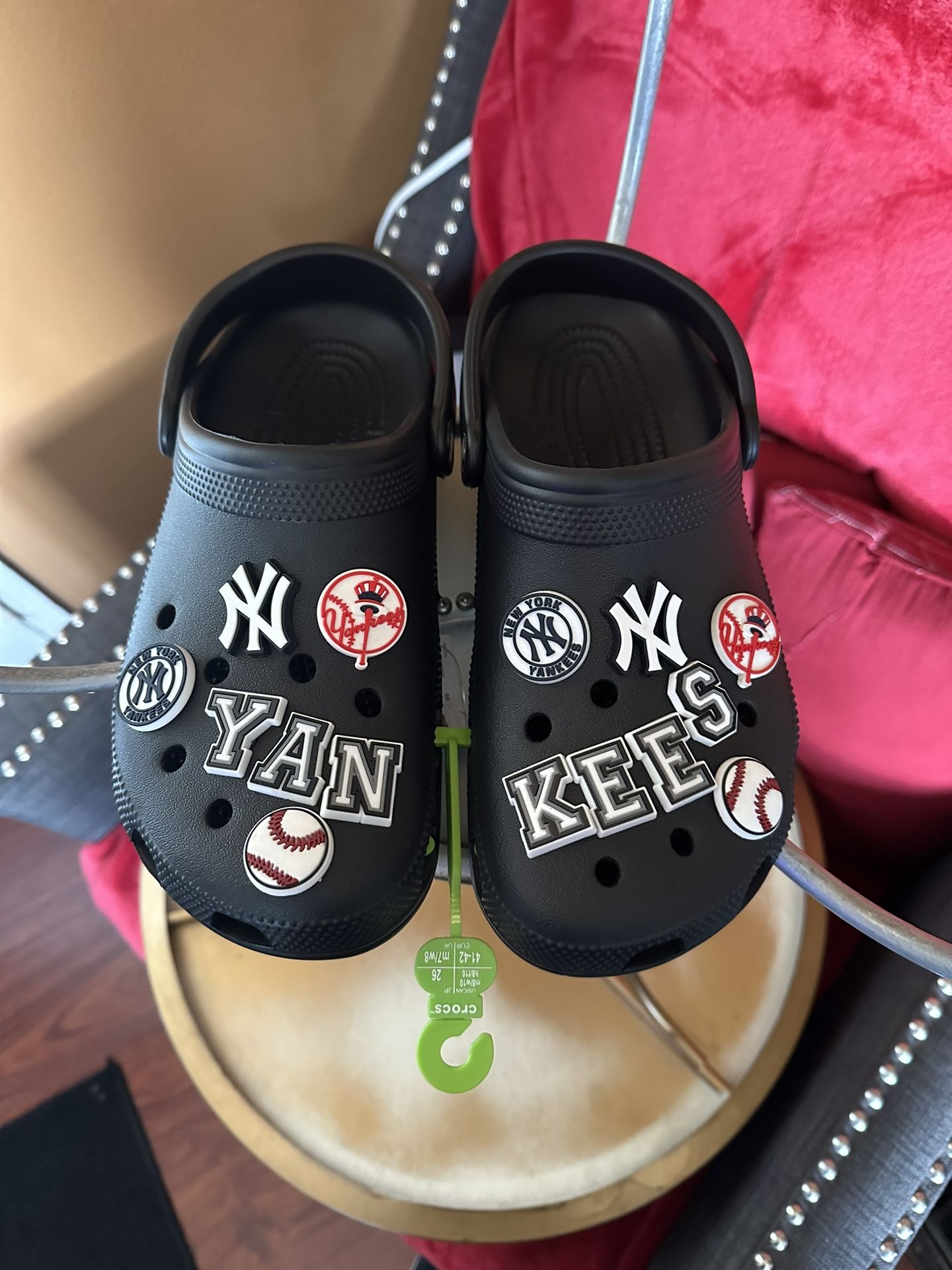 Crocs, w/15 “NY Yankees” Charms, Classic Style, Unisex, Adult